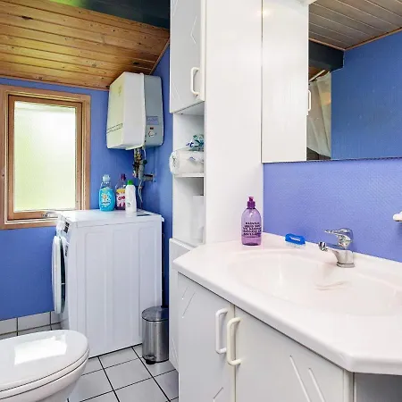 Hébergement de vacances 6 Person Holiday In *