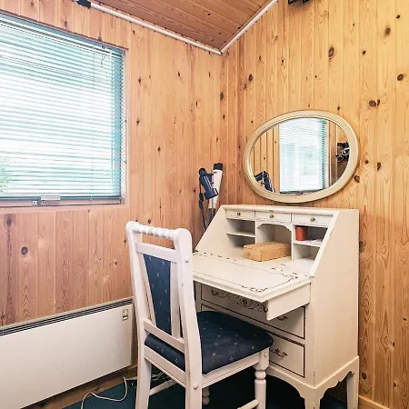 6 Person Holiday In Hals