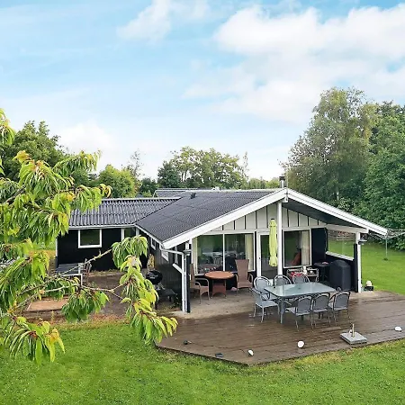 6 Person Holiday In Hébergement de vacances Hals
