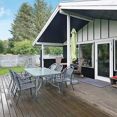 6 Person Holiday In Hals
